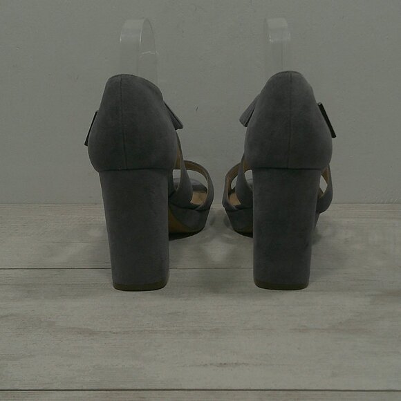 Sexy Naturalizer Adrie Retro Strappy Gray Suede High Block Heel Size 10 W | Wide - Picture 7 of 14